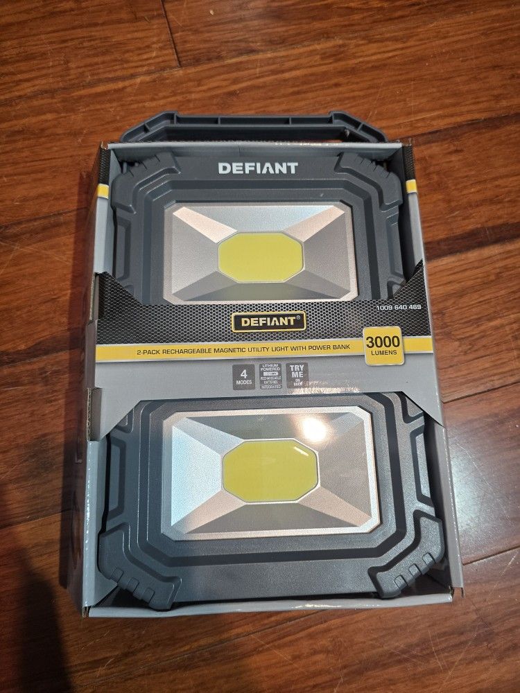 Defiant
3000 Lumens Rechargeable Magnetic Utility Light With Power Bank (2-Pack )