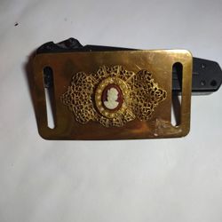 Belt Buckle Cameo
