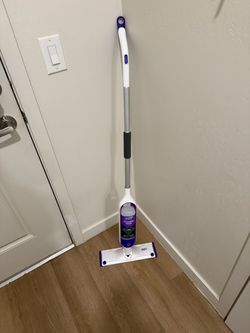 Swiffer power mop set