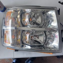 2007-2013 headlight with harness