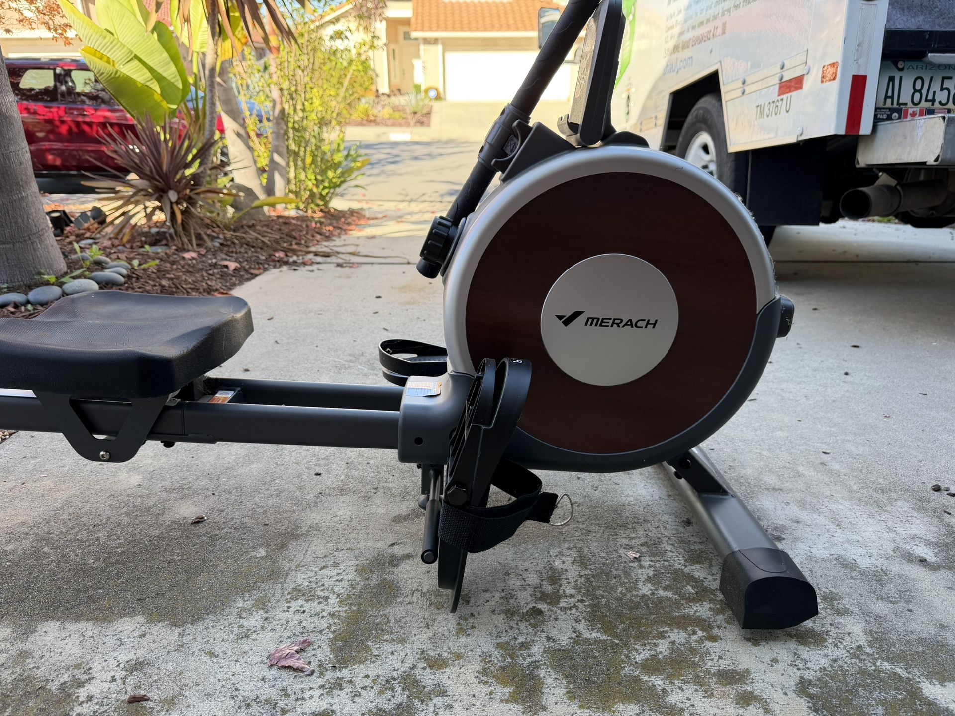 Rowing Machine - MERACH