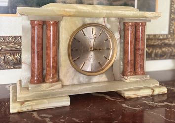 Citizen Quartz Onyx Mantel Clock