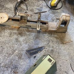 Wood lathe