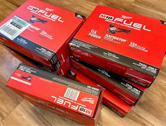 BNIB Milwaukee M18 FUEL 4-1/2 in./5 in. grinder paddle switch 2880-20