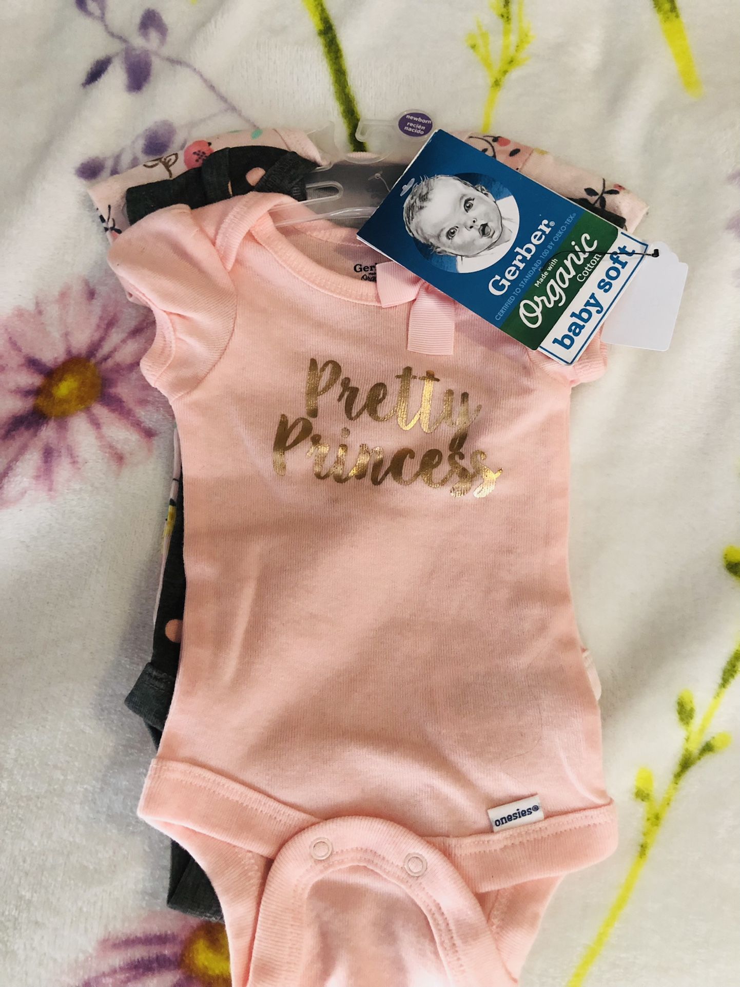 newborn babygirl onesis
