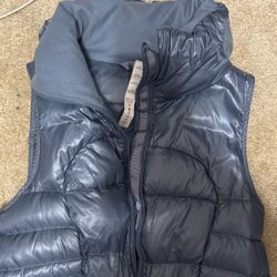 lululemon puffer vest 