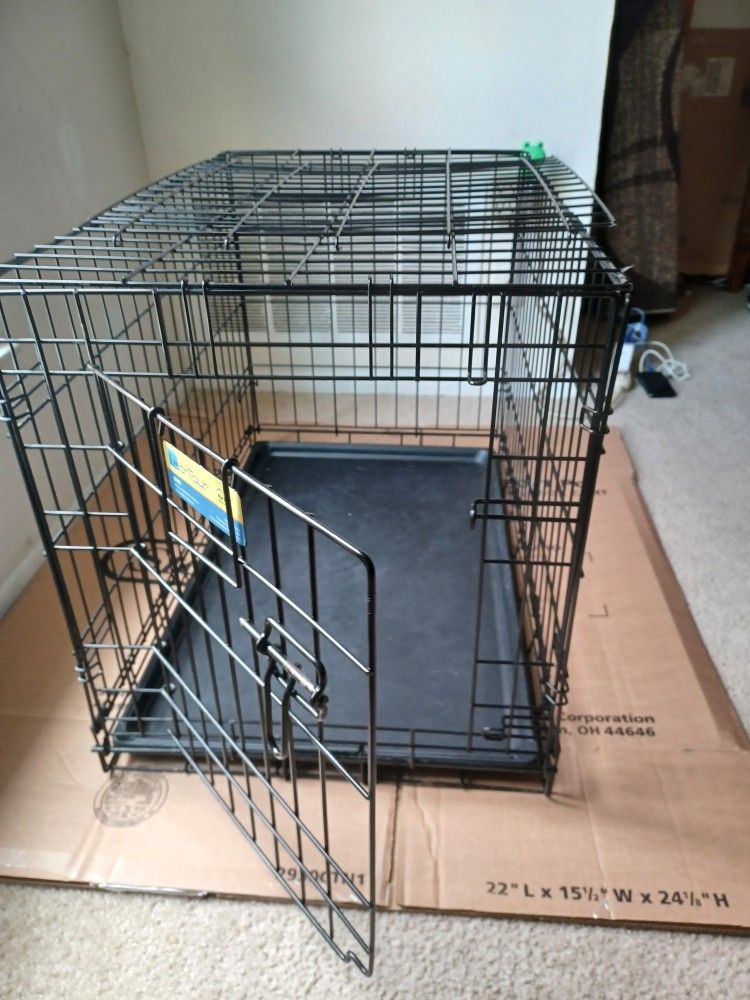 Pet Crate/ Kennel 45.00 NE PHILA Still Available Dont Counter Offer No Delivery 