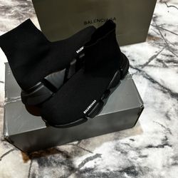 Balenciaga speed 2.0 (9,10)