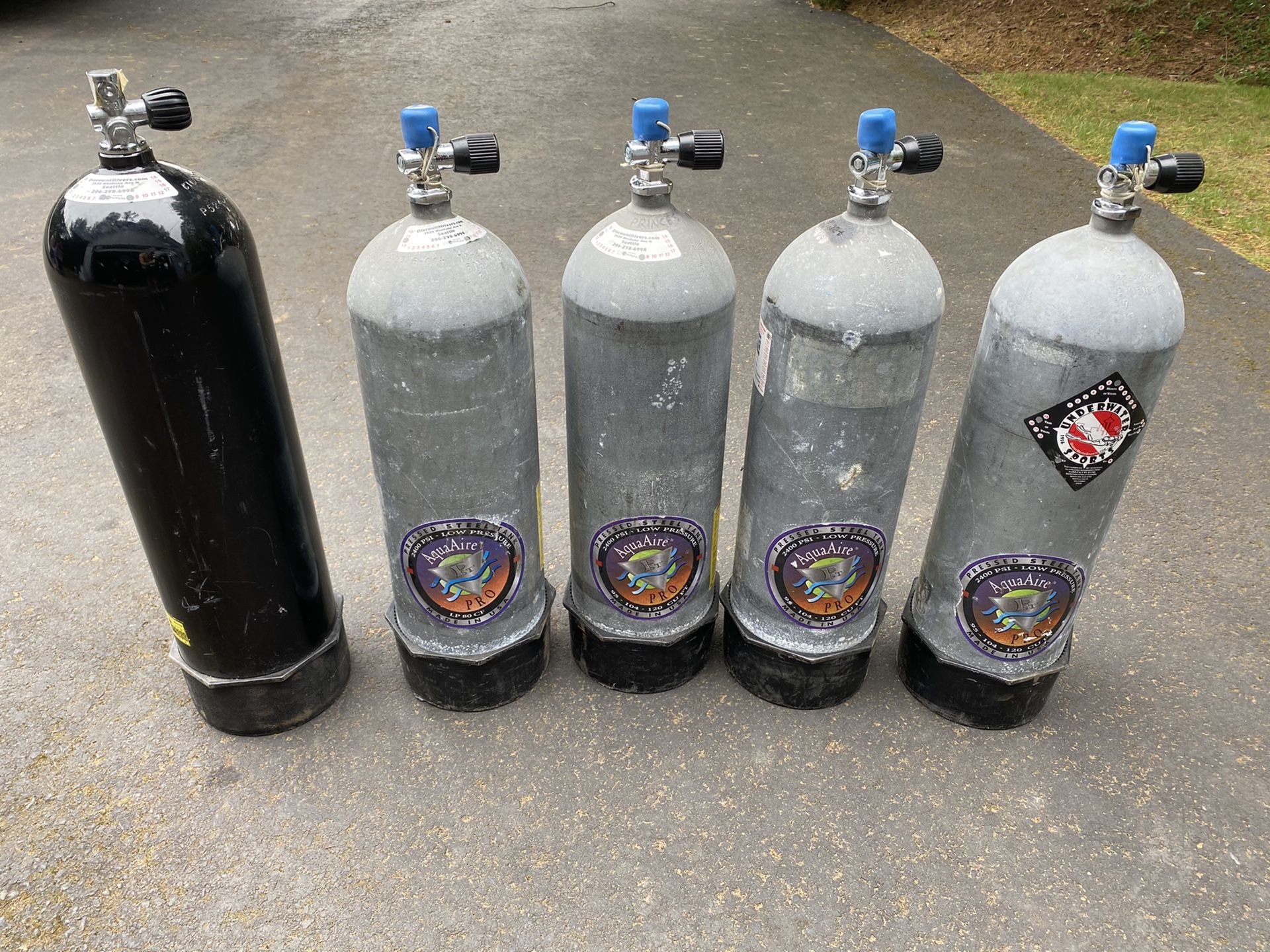 Aquaaire scuba tanks. 1 Luxfer as well. for Sale in Gig Harbor, WA