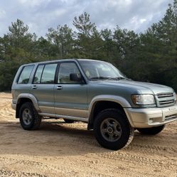2002 Isuzu Trooper