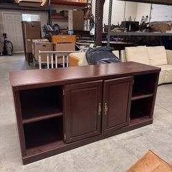 TV Stand And Storage 