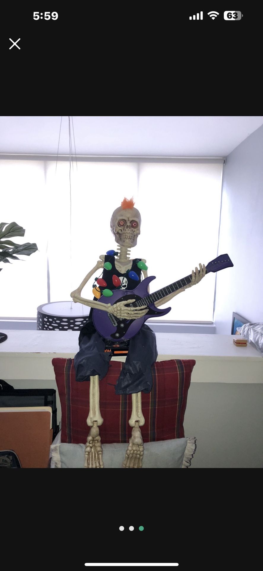 Halloween - Animated Musical Guitar Skeleton