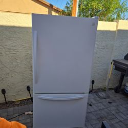 Refrigerator Kenmore