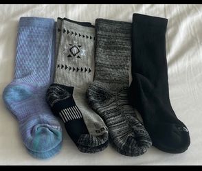 Dickies Women's Dri-tech Moisture Control Crew Socks (4 pairs)