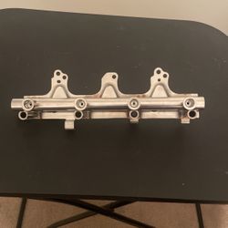 2.0T Audi/vw Fuel Rail Oem 