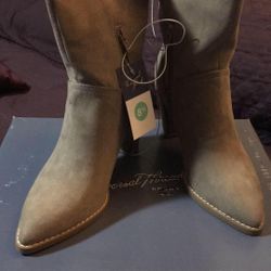 Universal Threads Gray Elaine Boots 