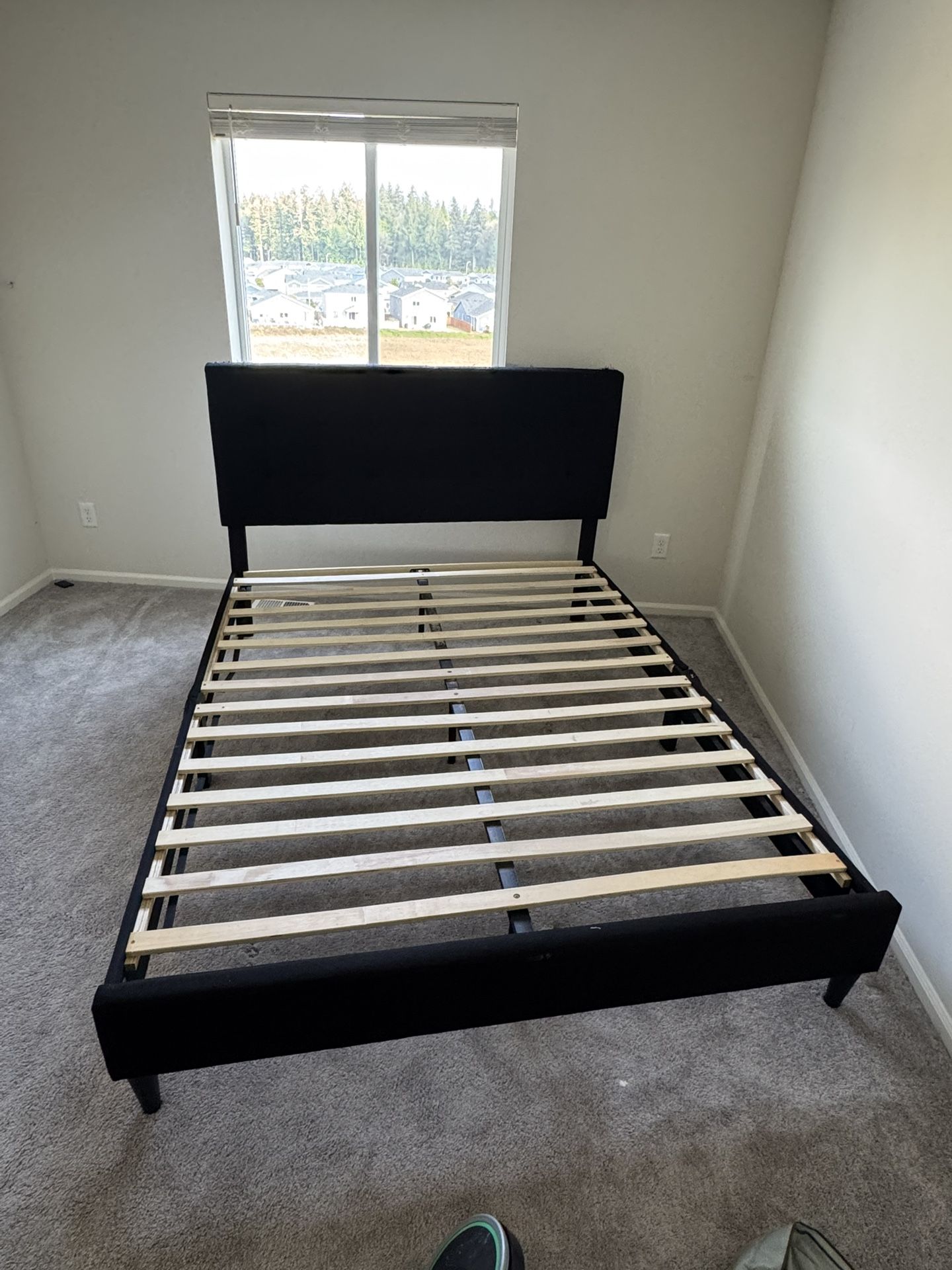 Queen Bed frame With Headboard 