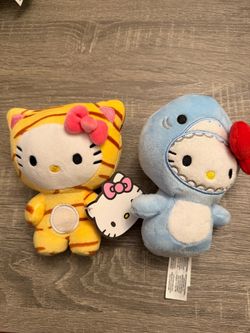 Hello Kitty Plush Set of 2