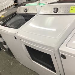 New Scratch And Dent GE Profile Washer And Dryer Set. 1 Year Warranty 