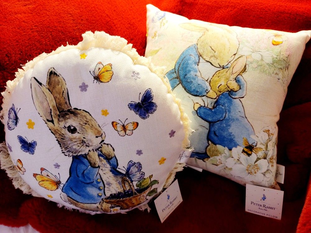 Set Of 2 Peter Rabbit Decorative Pillows NWT