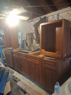 Kitchen cabinets +jet tub