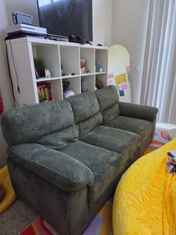 Retro olive green couch