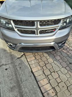 16/18 Dodge crossroad Parts Only