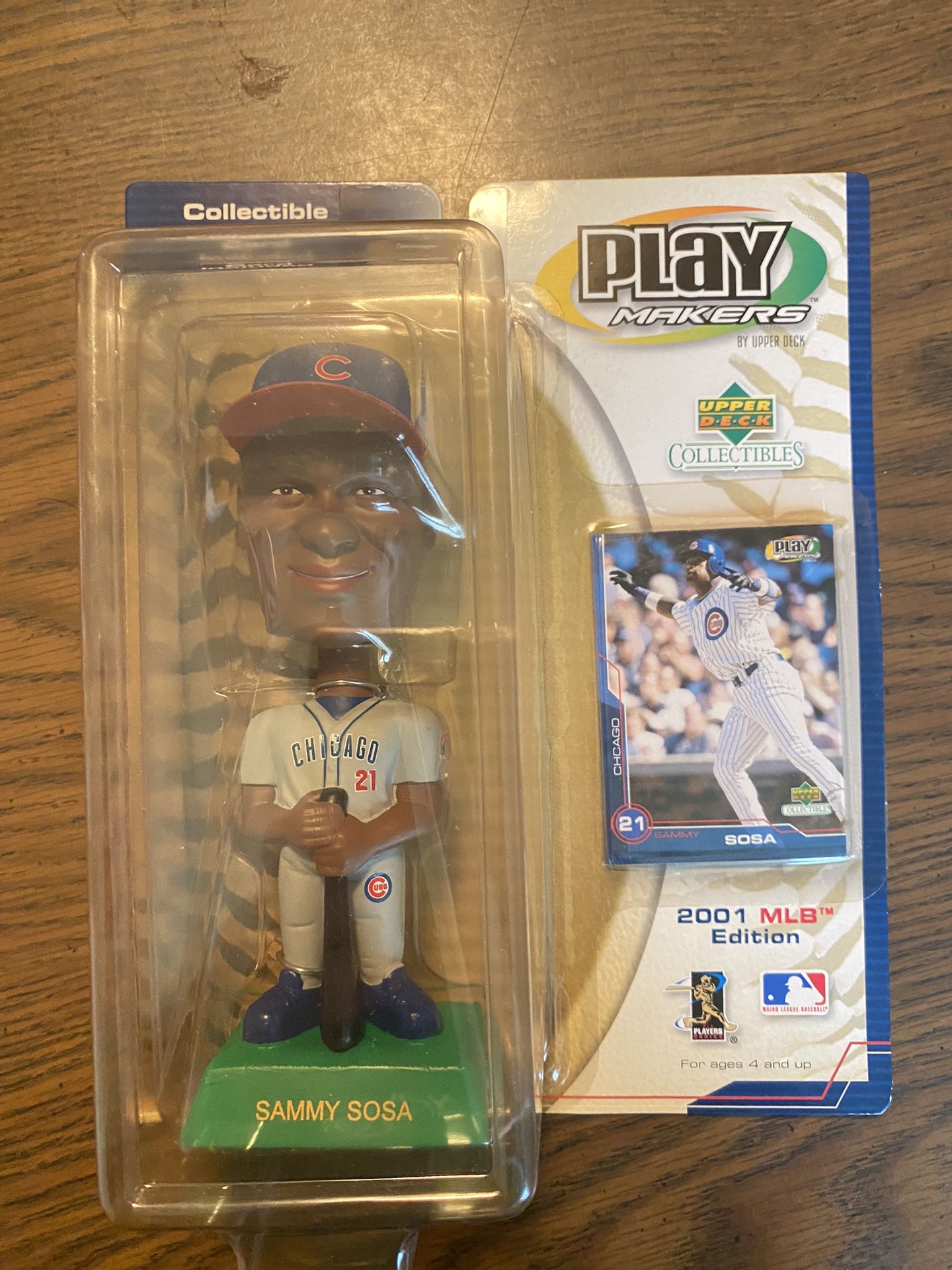 2001 Play Makers By Upper Deck Sammy Sosa Figure