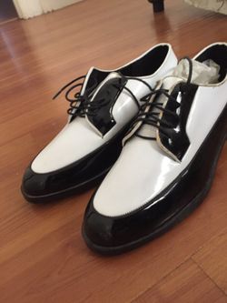 Men's dress shoes