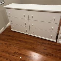 Ashley Furniture  White DRESSER B139-31 