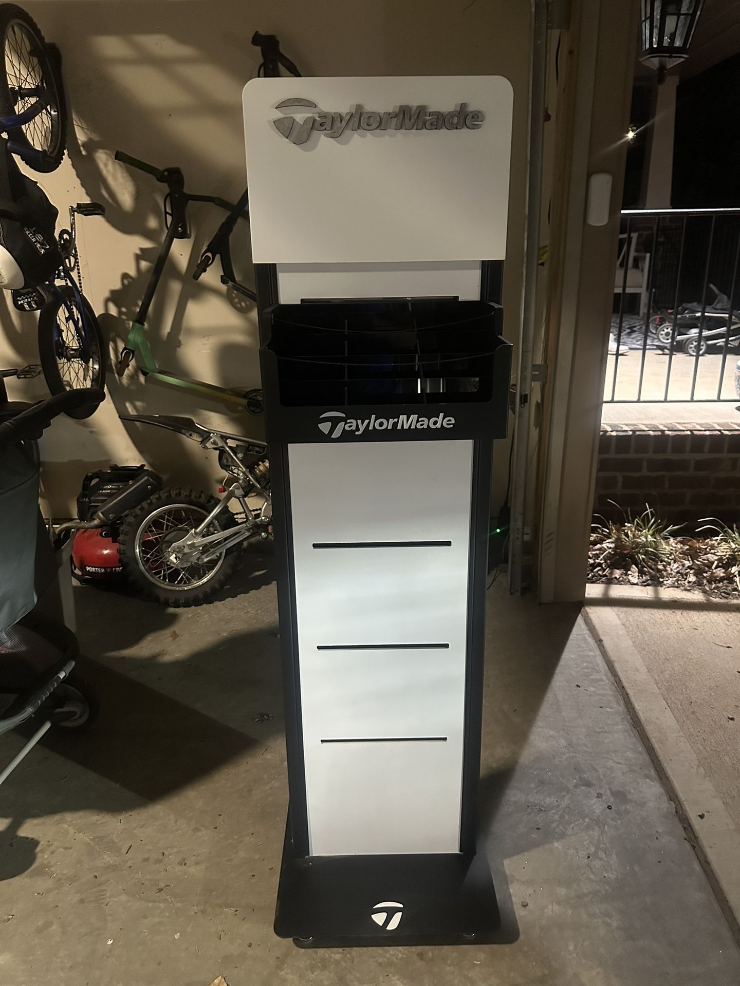Taylormade Display Tower/stand