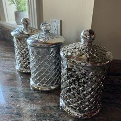 Canisters 