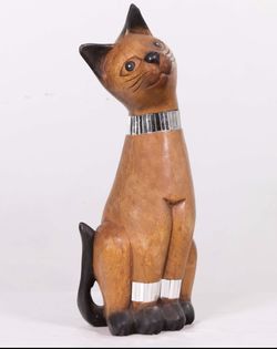 Wooden cat