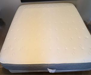 FREE CAL KING MATTRESS