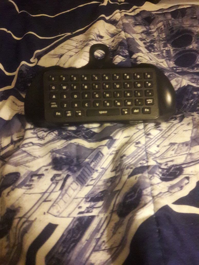 Keyboard accessory for PS4