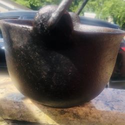 Antique  Early  1900’s Tea Kettle  Cast Iron  Possibly  A Griswold 