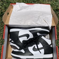 Nike panda dunks high top mens size 10.5