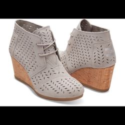 Toms Grey Wedge Suede Shoes Size 8