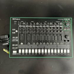 Roland TR8 Drum Machine