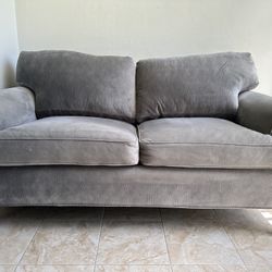 Loveseat 