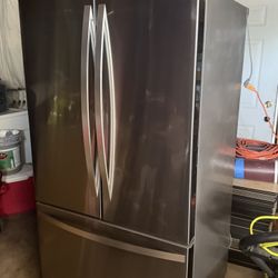 Kenmore Refrigerator 