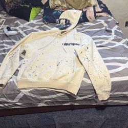 Full Outfit 250 Size Small And White Bape Shoes Size 6 Only Wear One Time 180 