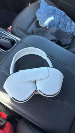1st Gen AirPod Max Bluetooth Headphones (never used)
