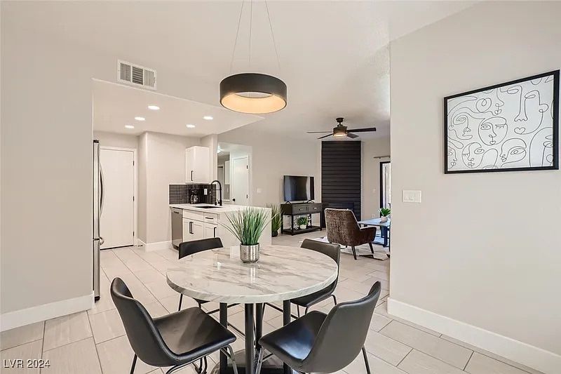 Kitchen Table With Four Chairs