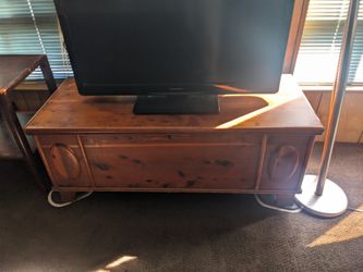 Chest box made of cedar wood