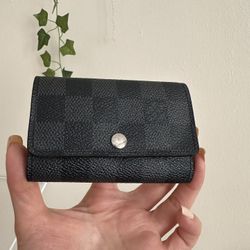Authentic LV Damier Key Holder Case