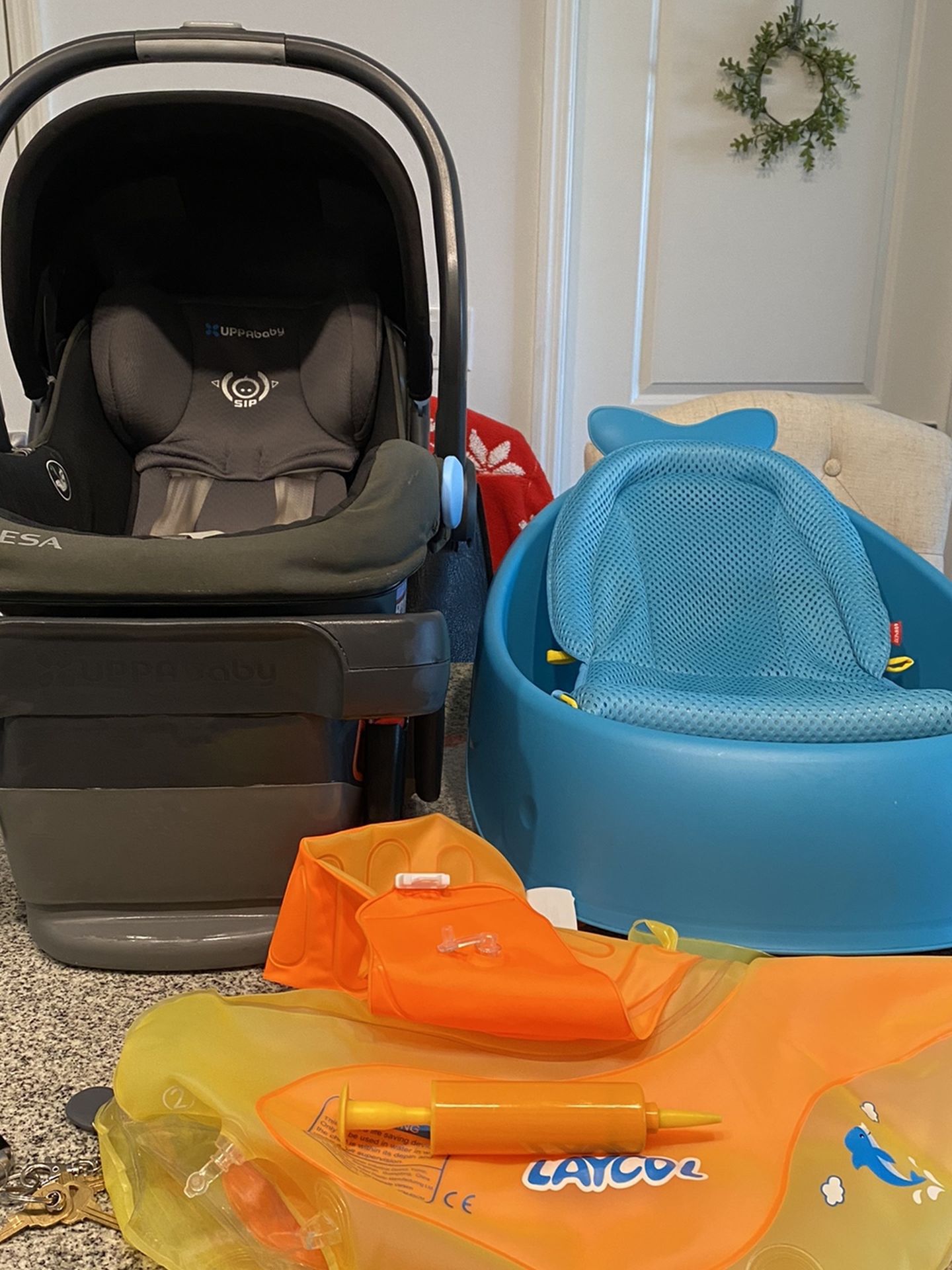 Uppababy Mesa Car seat, Skiphop Bathtub,Laycol Baby Float