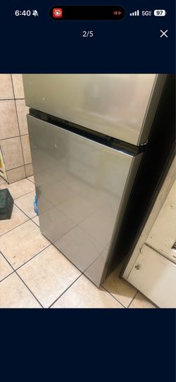 Refrigerator