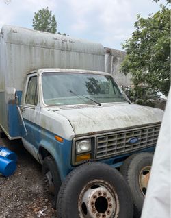 1982 Ford Cutway van / box truck