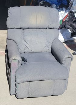 La-Z-Boy LIBERTY System lift chair - missing power outlet cable